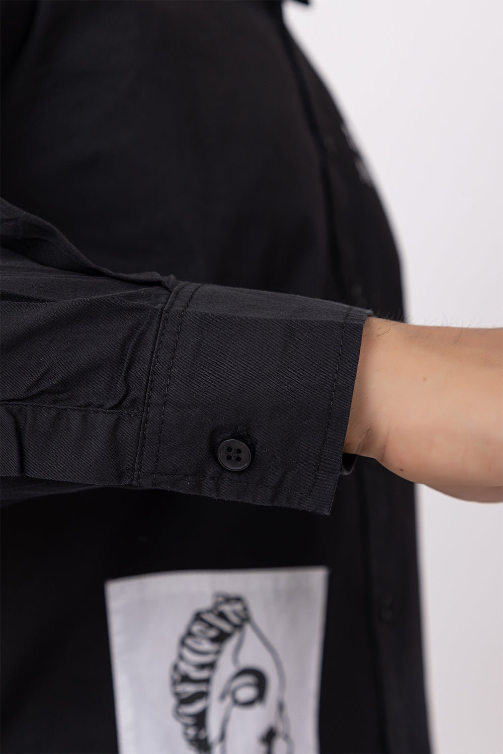 BLACK RESILIENTSHIRT